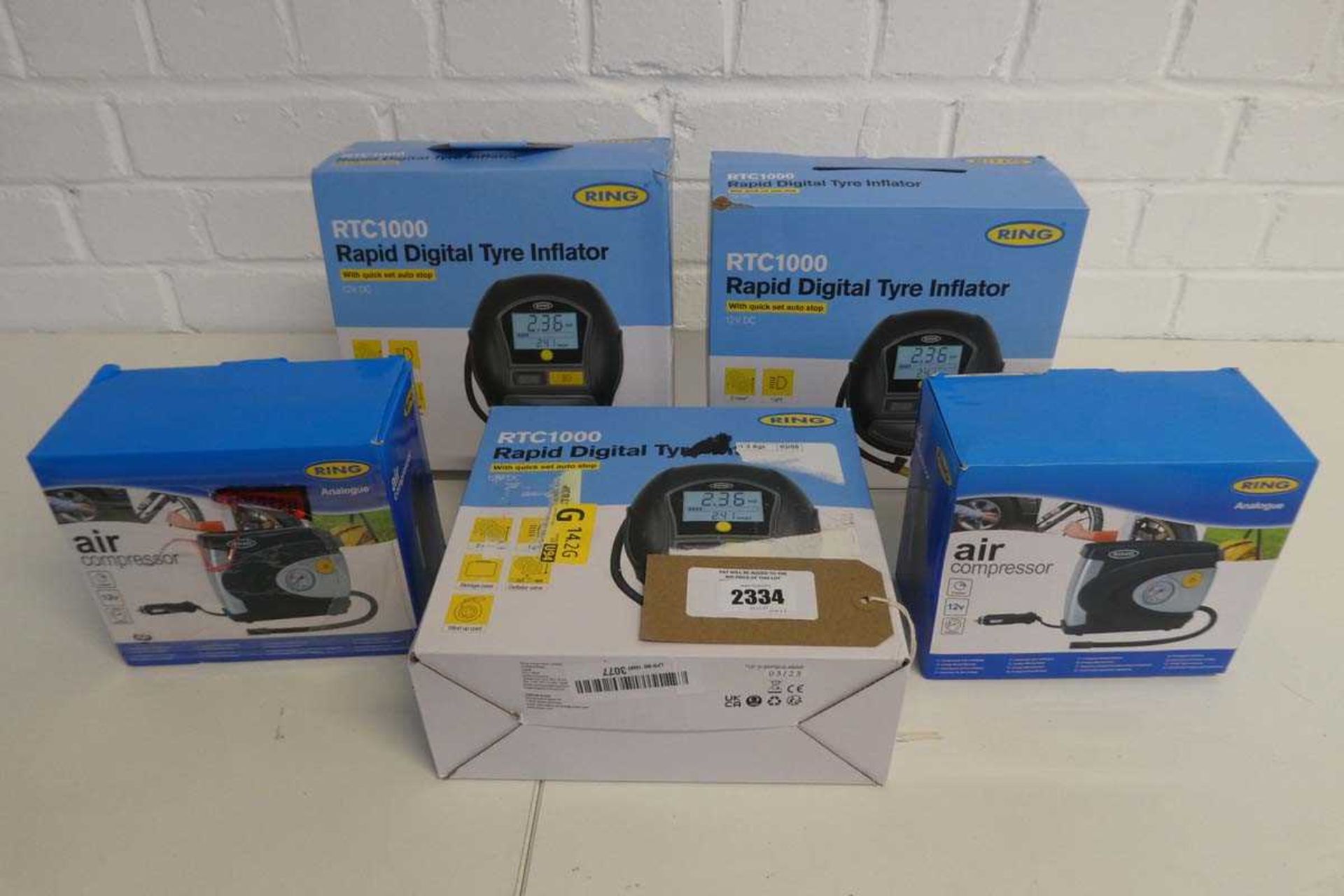 +VAT 3 RTC 1000 Rapid Digital Tyre inflators together with 2 Ring Analogue AIr compressors