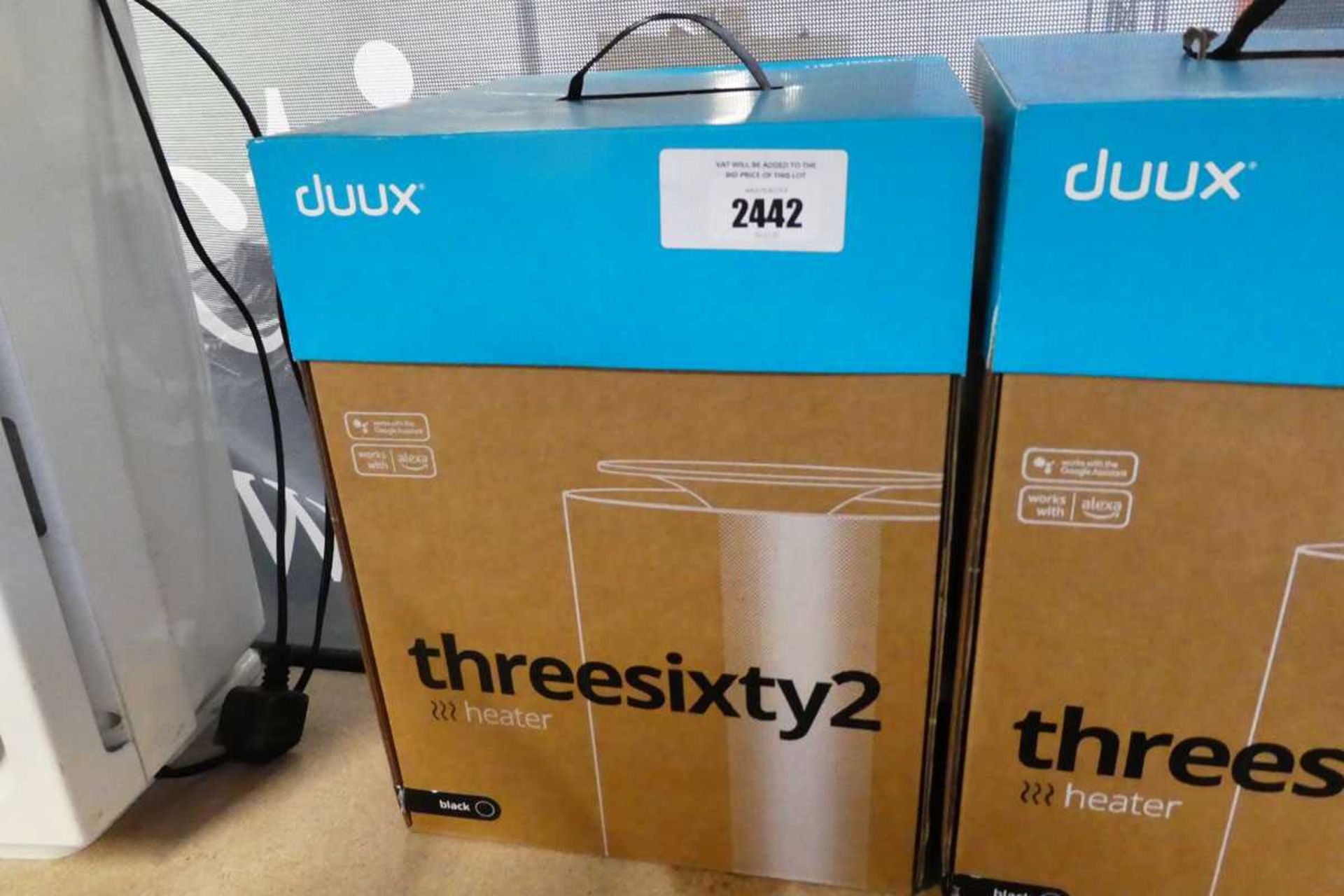 +VAT Boxed Duux Threesixty 2 heater in black