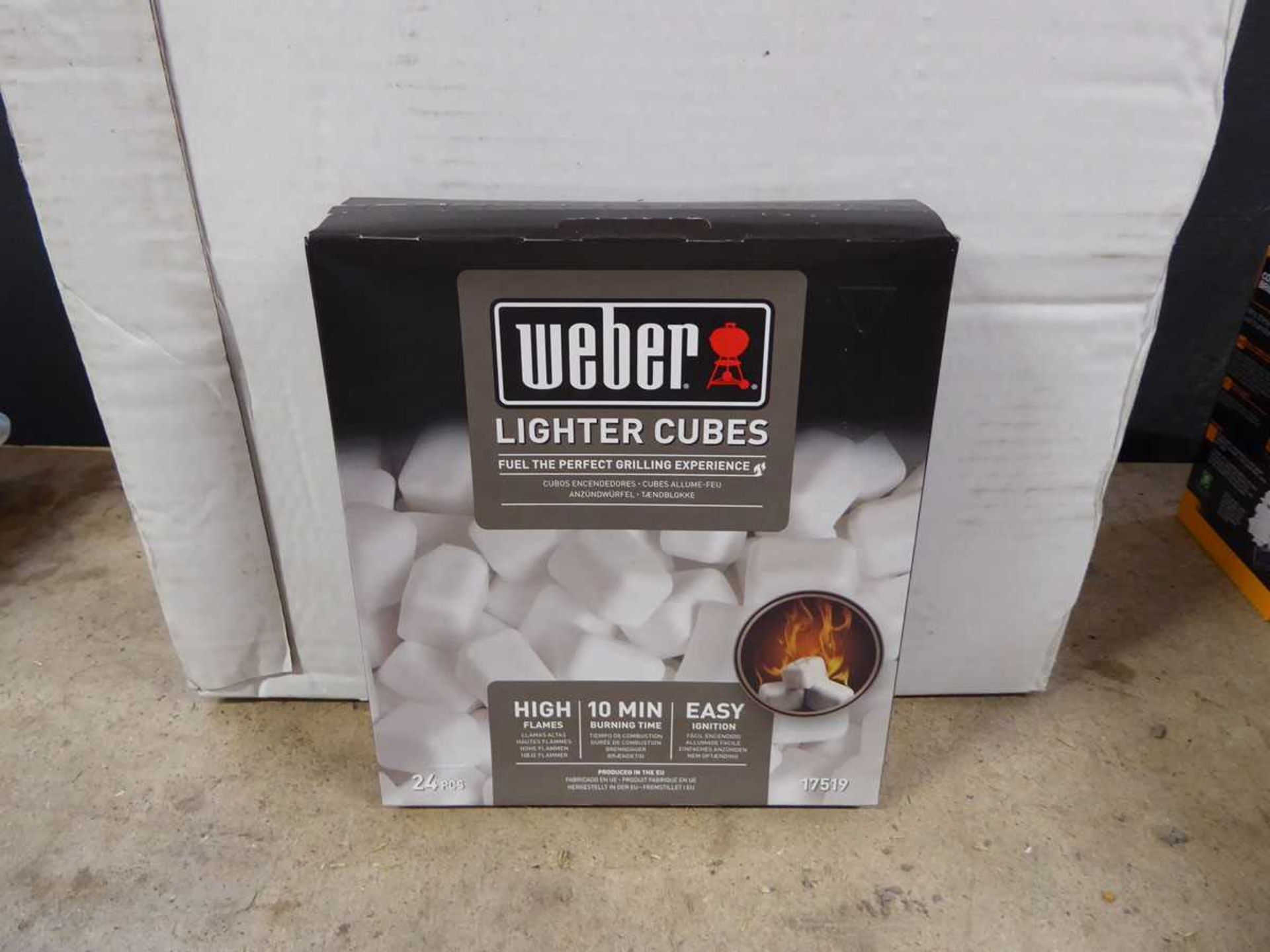 Large quantity of Weber lighter cubes - Image 2 of 2