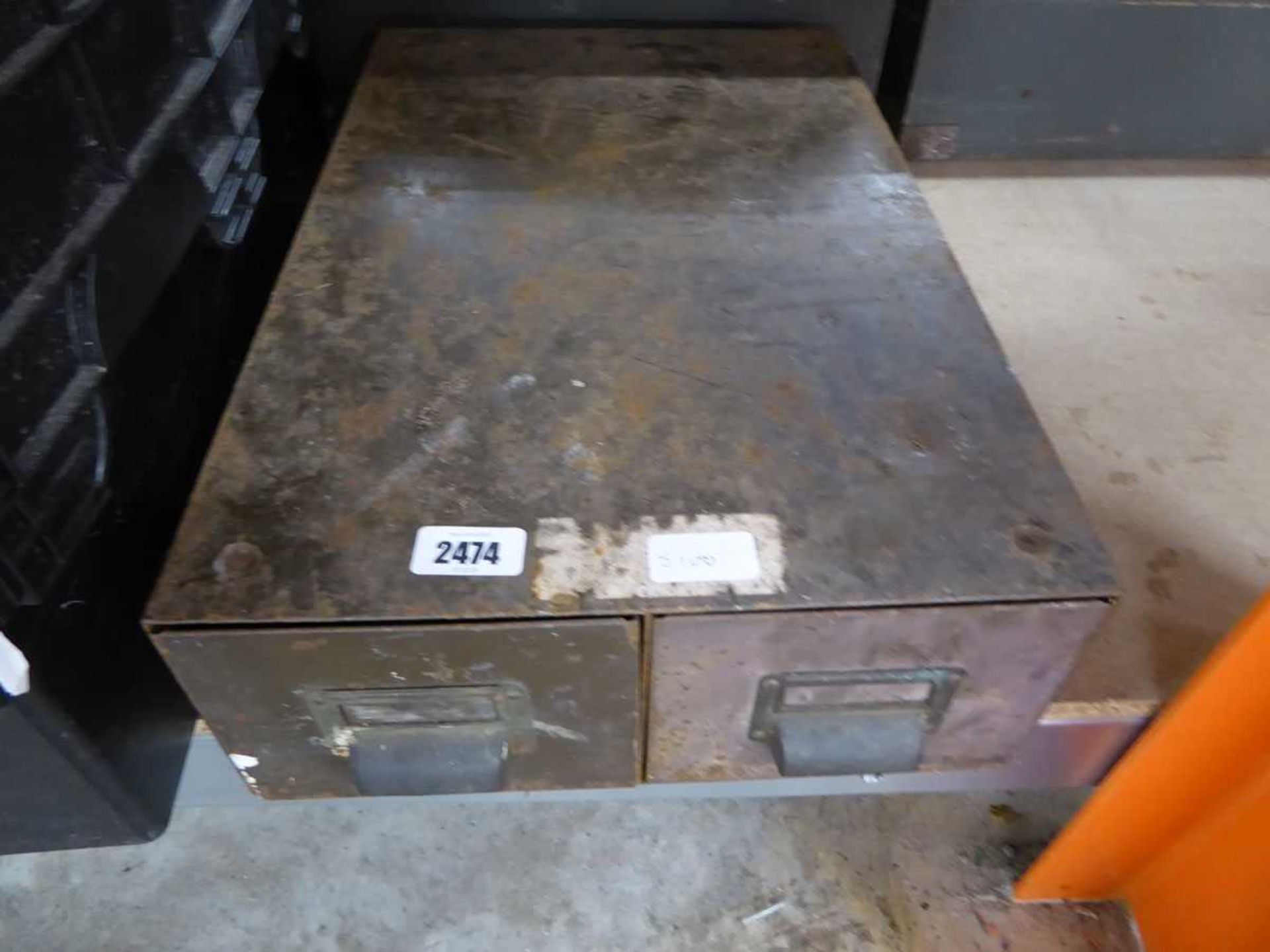 Small metal 2 drawer filing cabinet