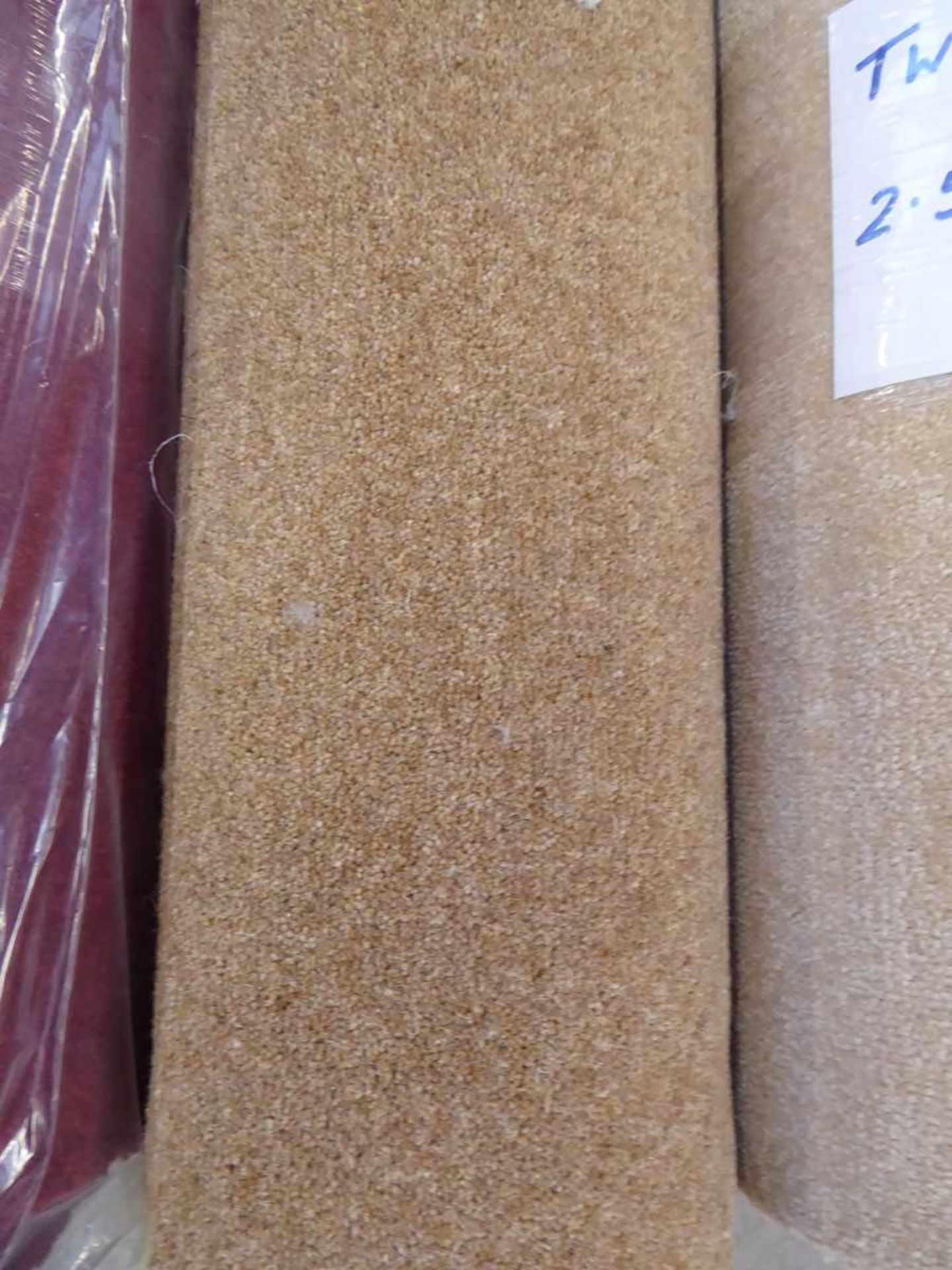2.85 x 3.05m roll of brown wall twist carpet - Image 2 of 2