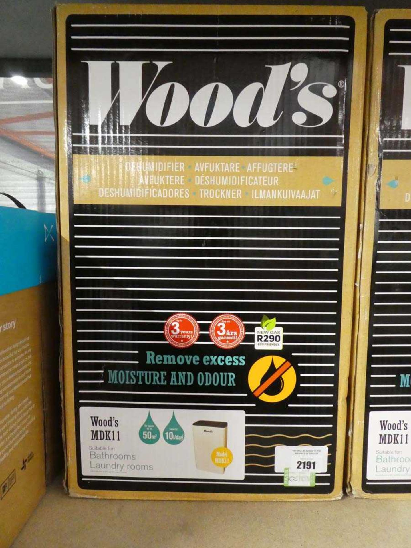 +VAT Boxed Wood's MDK21 20L electric dehumidifier