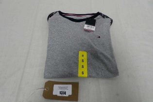 +VAT Tommy Hilfiger t-shirt in grey (size S)