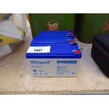 +VAT 3 Ultracell 12V rechargeable batteries