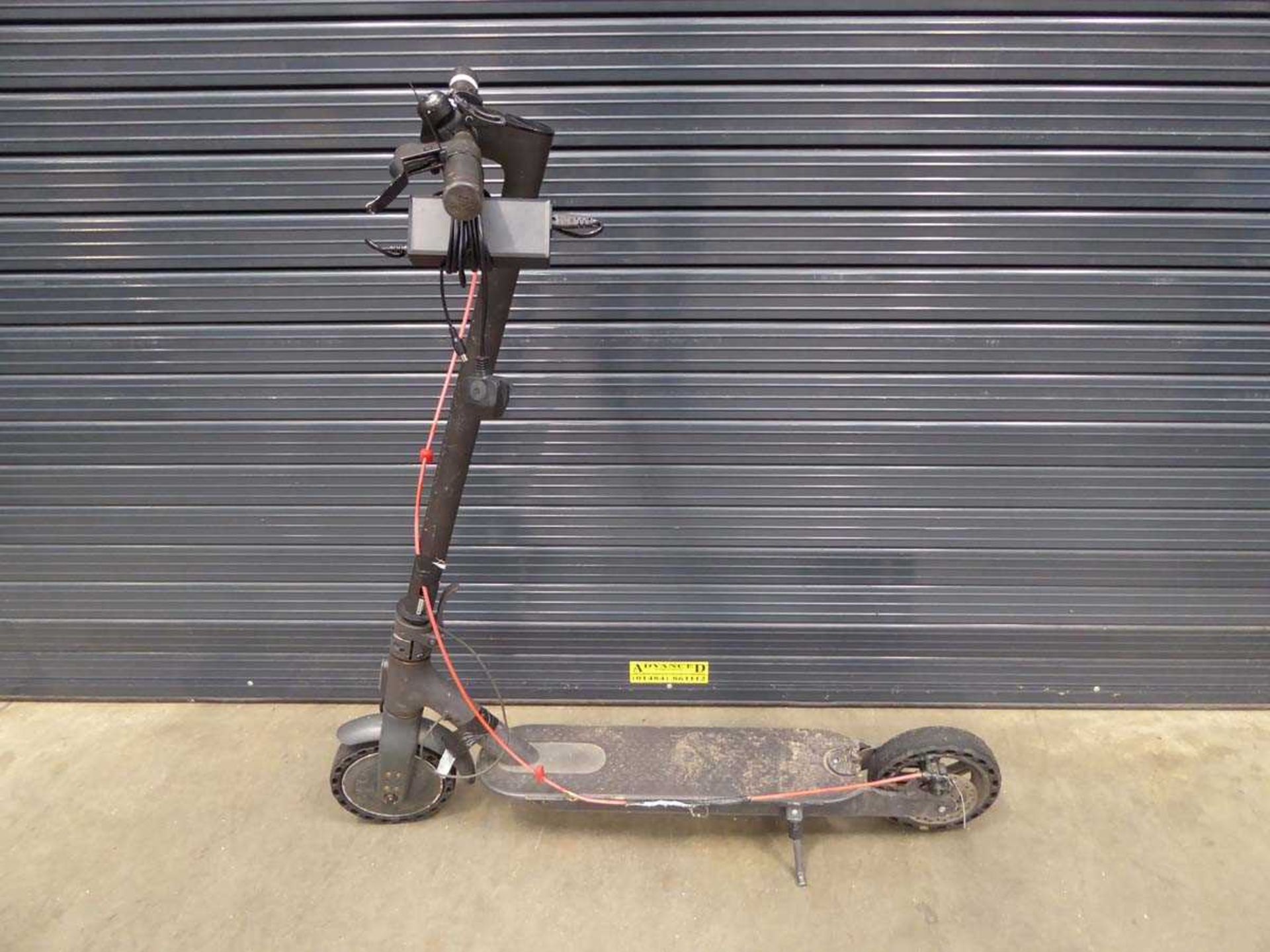 Black electric scooter, no rear mudguard