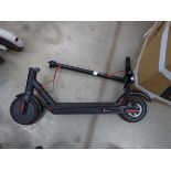 +VAT Black electric scooter with disc connected handle