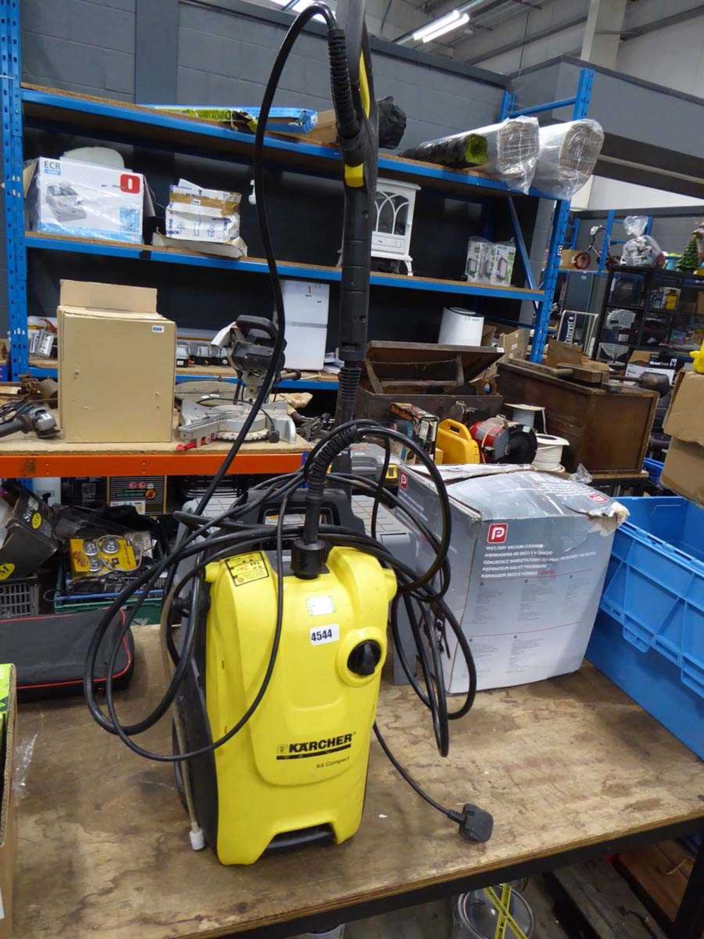 Karcher K4 compact pressure washer with lance