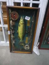 (4) Fishing themed wall plaque