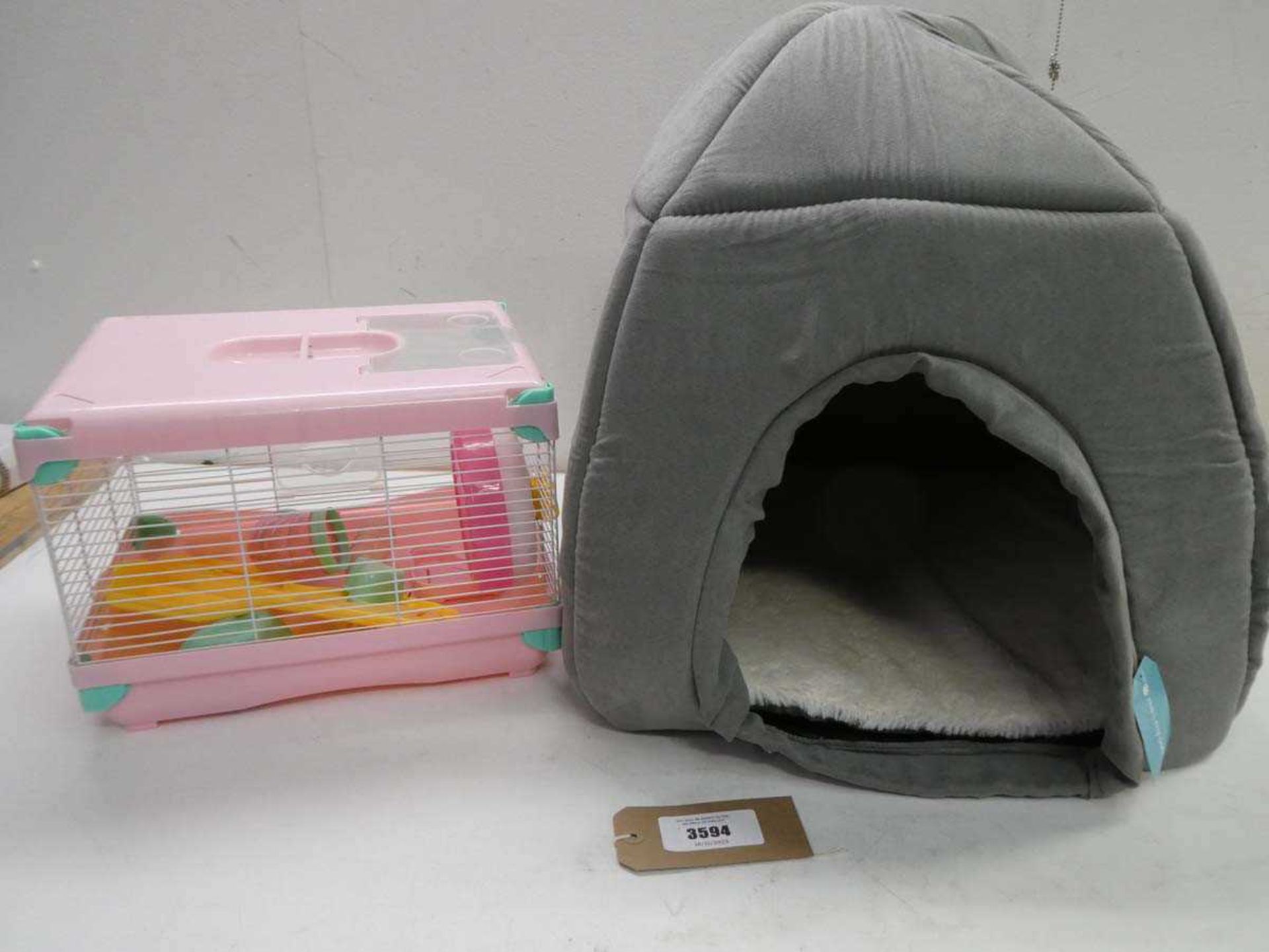 +VAT Small rodent cage and accessories and small pet bed