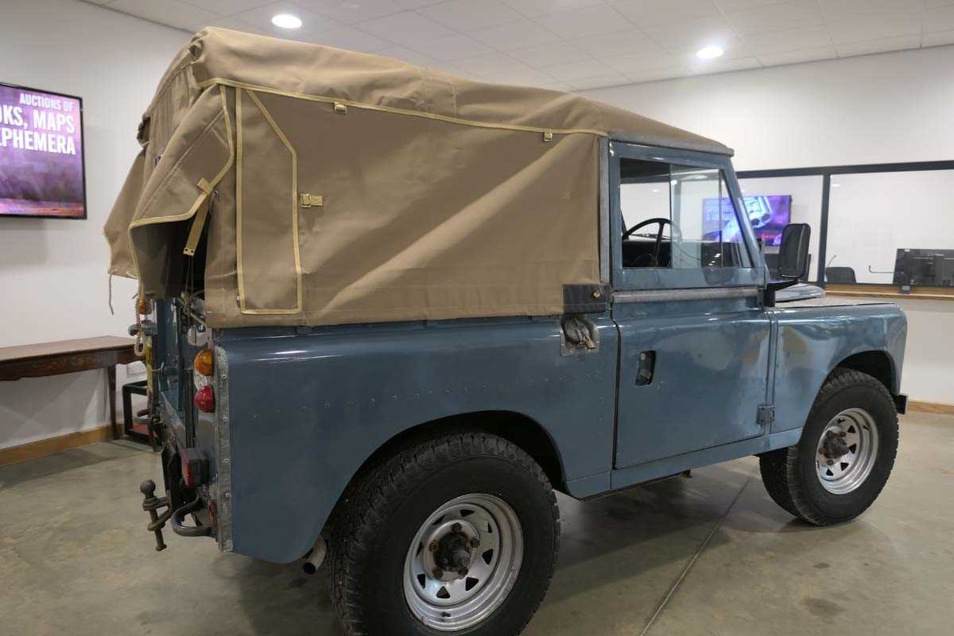 (LHD 219W) 1981 Land Rover Series 3, light 4x4 utility, 88" - 4 cyl in blue, first registered 01. - Image 14 of 17
