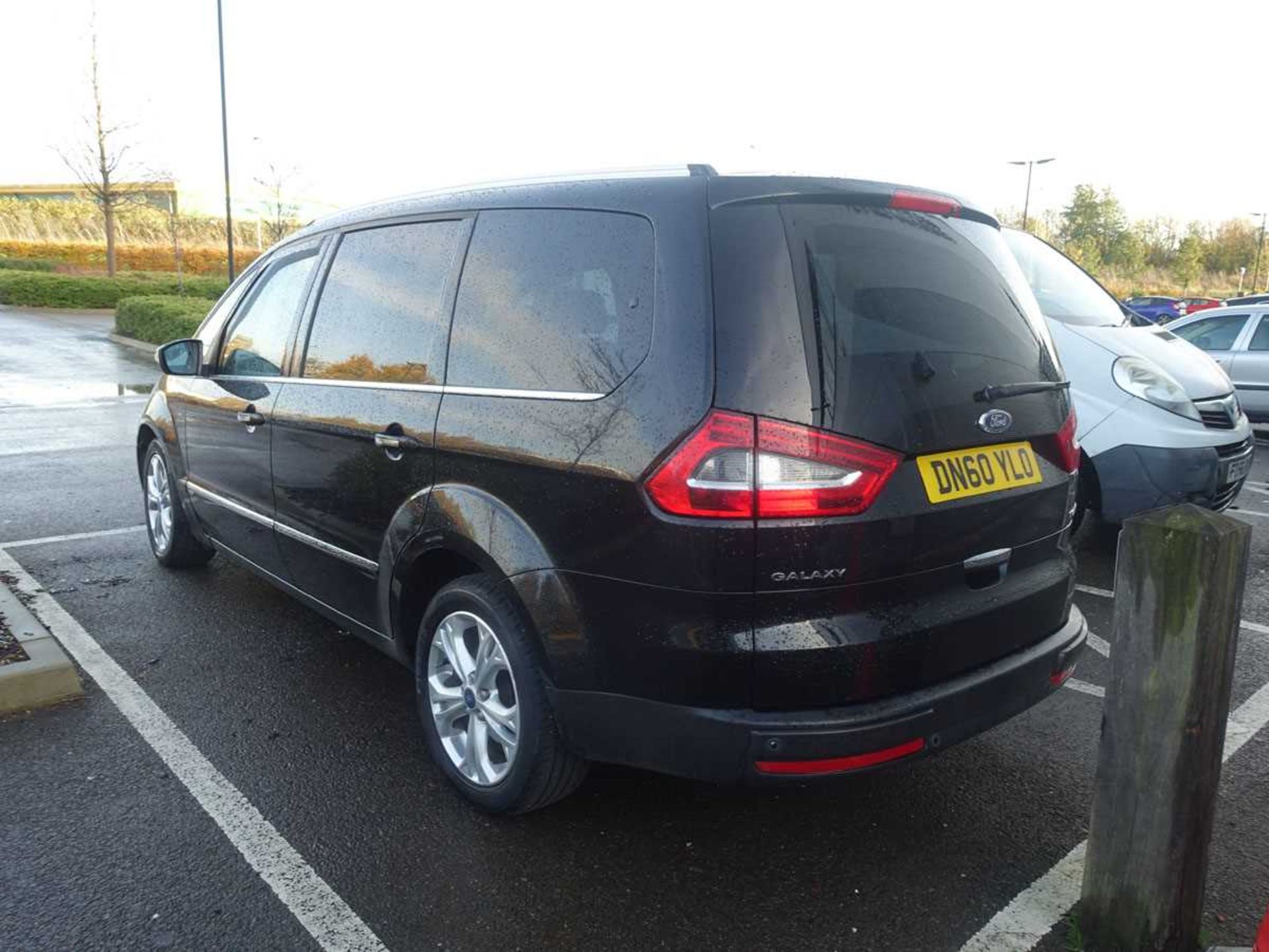 (DN60 YLO) Ford Galaxy Titanium X in black, first registered 10/01/2011, registration plate DN60 - Image 4 of 13