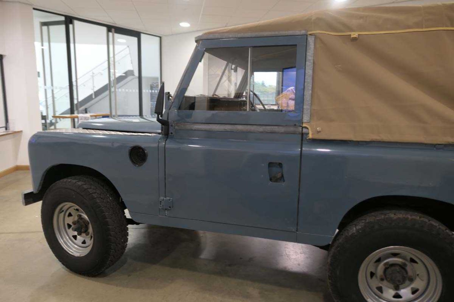 (LHD 219W) 1981 Land Rover Series 3, light 4x4 utility, 88" - 4 cyl in blue, first registered 01. - Image 16 of 17