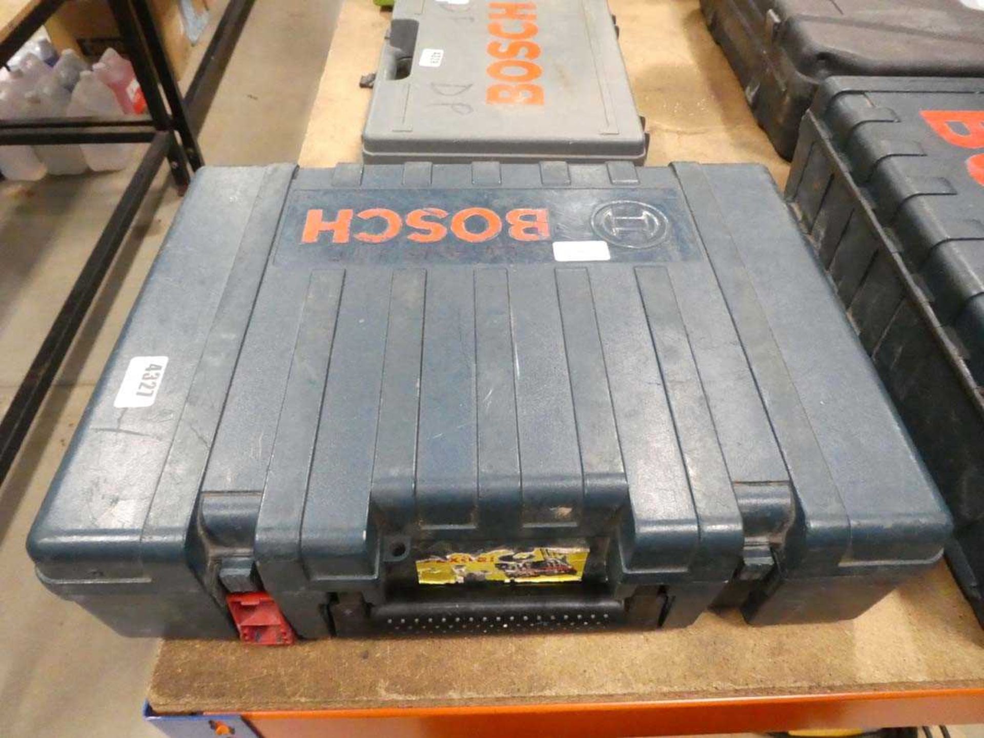 Bosch 36v battery charger, with 2 batteries and charger - Image 3 of 3