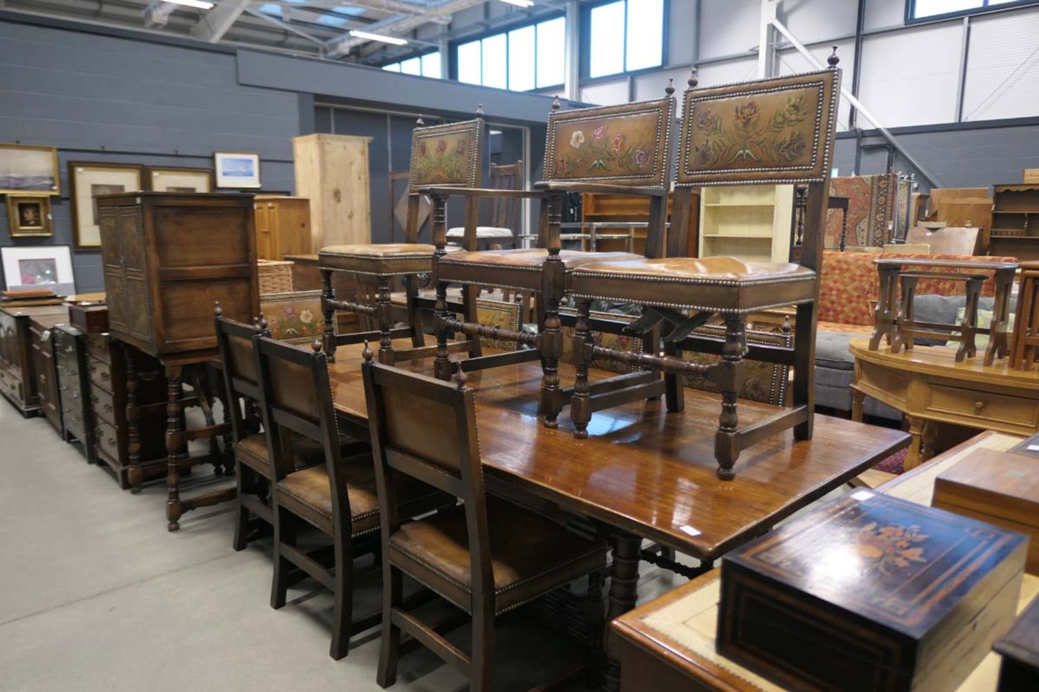 Saleroom 5 Weekly Furniture & Effects