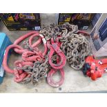 Set of lifting chains