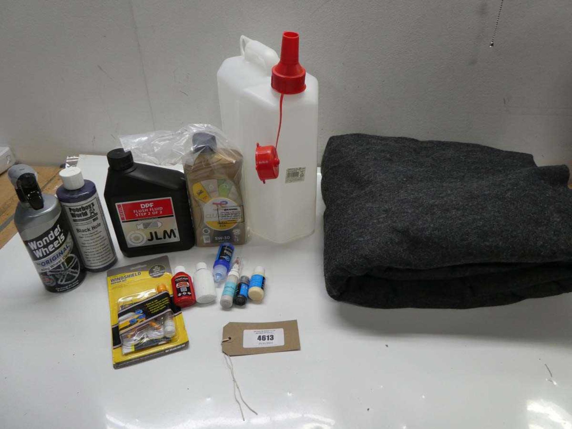 +VAT Jerry can, car insulation liner, Flush fluid, Alloy wheel cleaner, windshield repair kit, oil