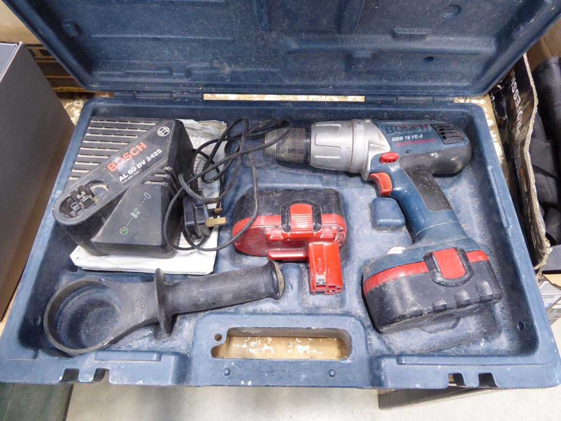 Bosch battery drill with 2 batteries and charger