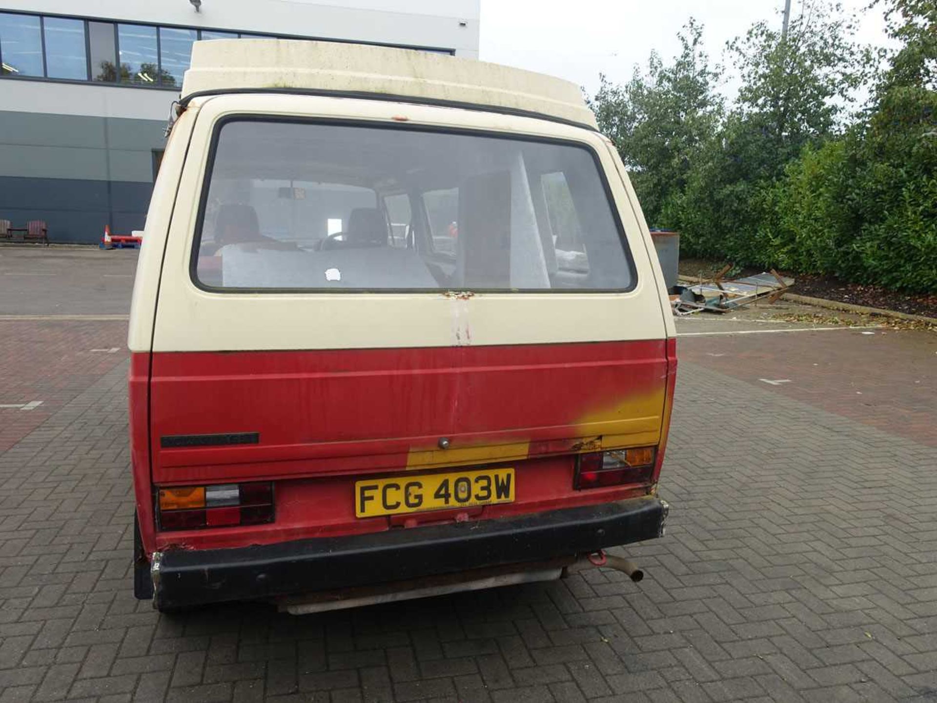 (FCG 403W) Volkswagen T25 Camper Van, Devon Moonraker in red and cream, with original gas fridge - Image 3 of 16