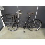 Traders bike in black