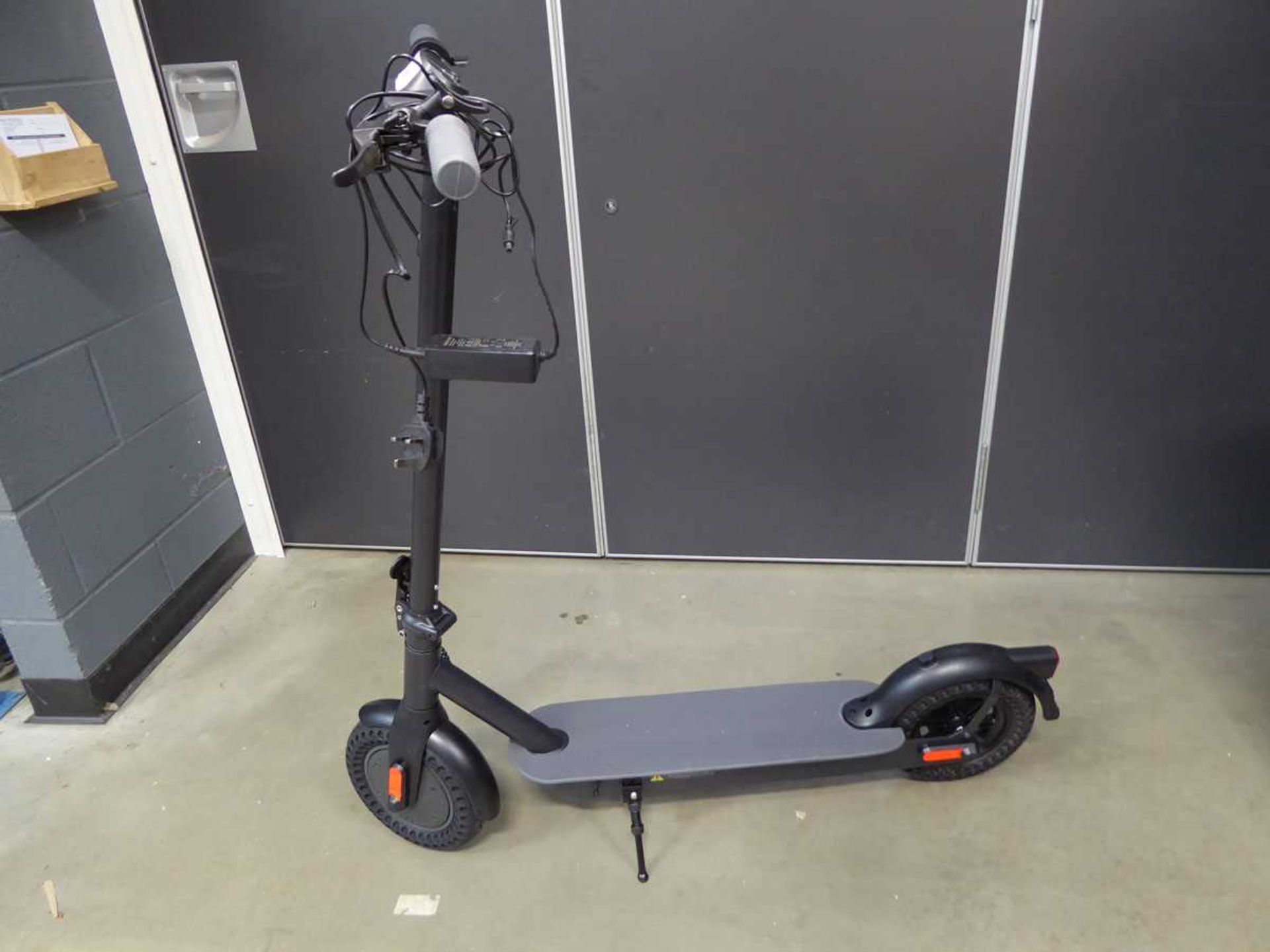 +VAT Electric scooter with charger