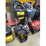 Champion 2600 PSI petrol powered pressure washer