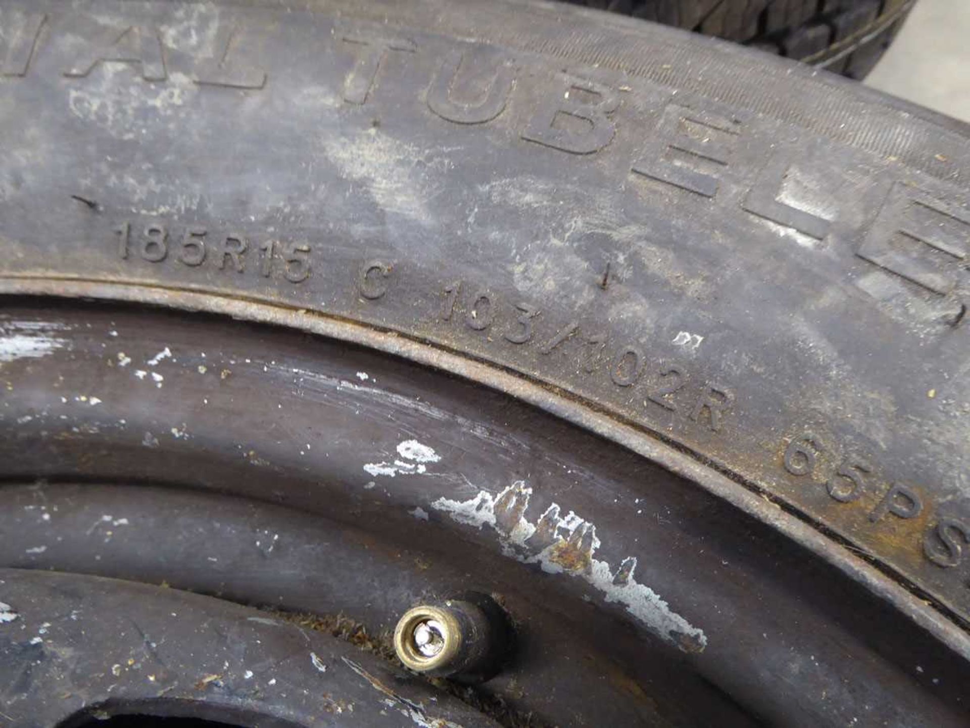 Single steel ring tyre, steering wheel and tyre - Image 2 of 2
