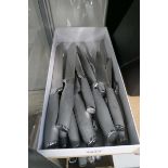 +VAT Tray of various kitchen knives