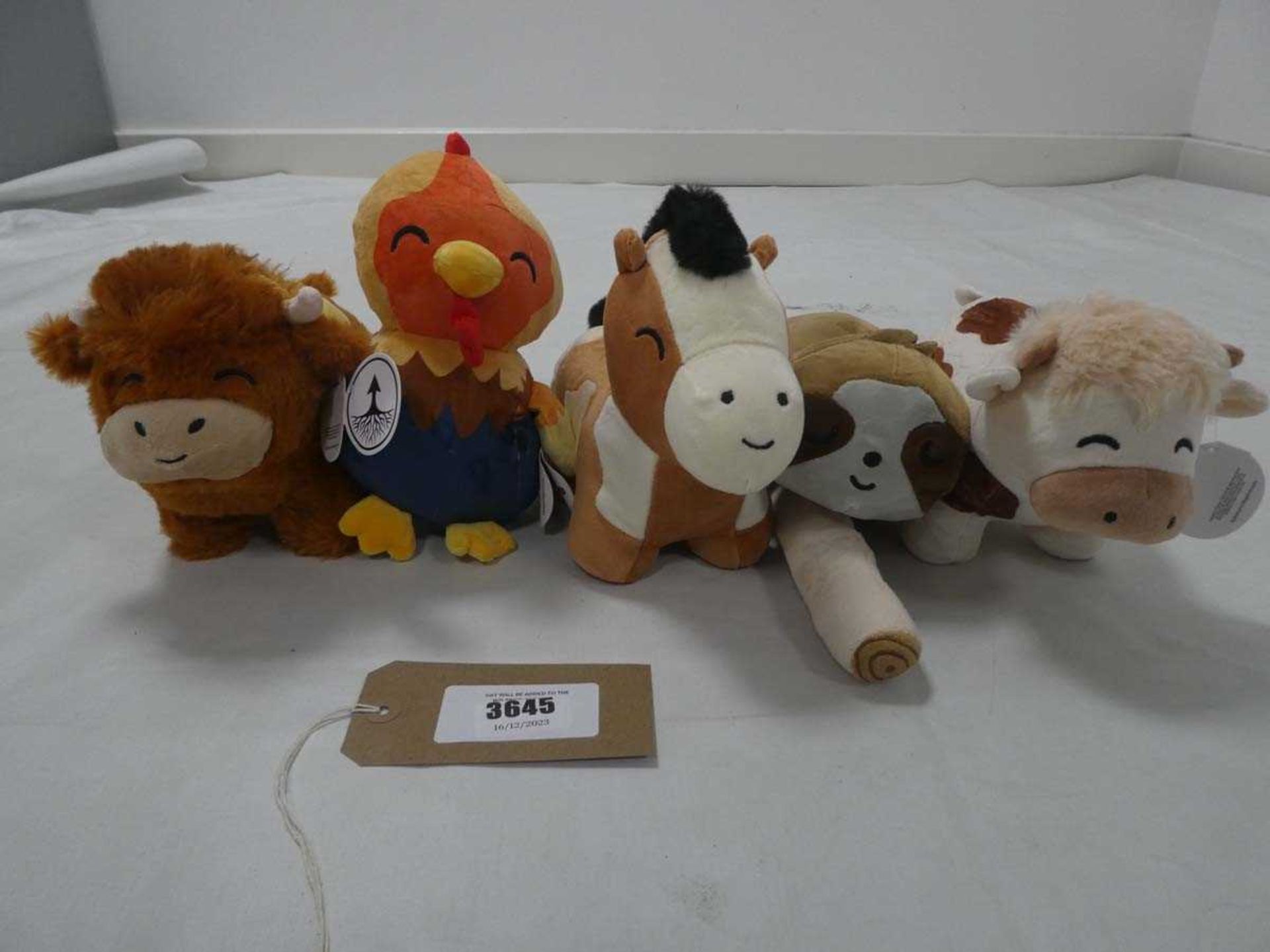 +VAT Set of 5 Follow Your Hero plush animal toys
