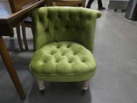 +VAT Button back easy chair