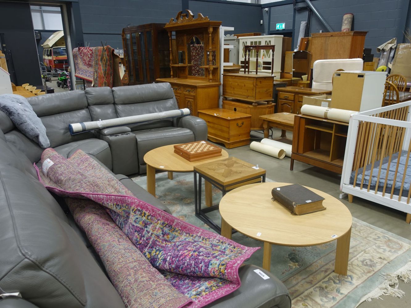 Saleroom 5 Weekly Furniture & Effects