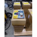 +VAT 3 boxes of assorted grit sanding discs