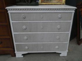 Distressed Lisbeth French style chest of 4 drawers