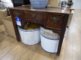 +VAT Oriental style 3 drawer desk