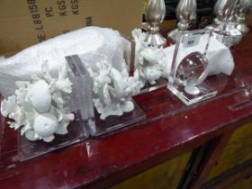 +VAT 3 pairs of glass and coral effect book ends