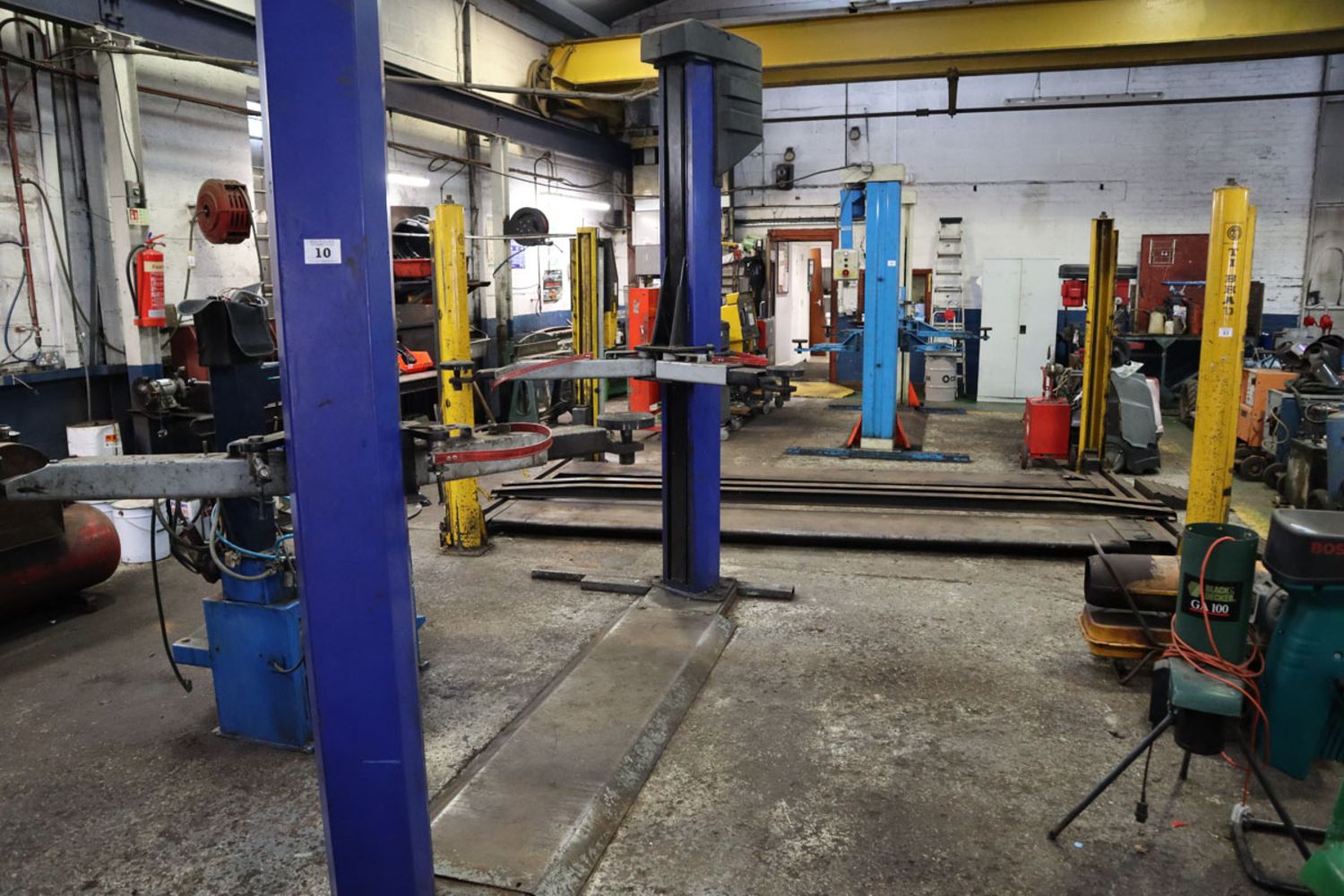 Vehicle Lifts, Garage Equipment and Tools, Workshop Items & Vehicles