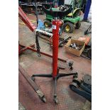 +VAT Mobile foot operated transmission jack