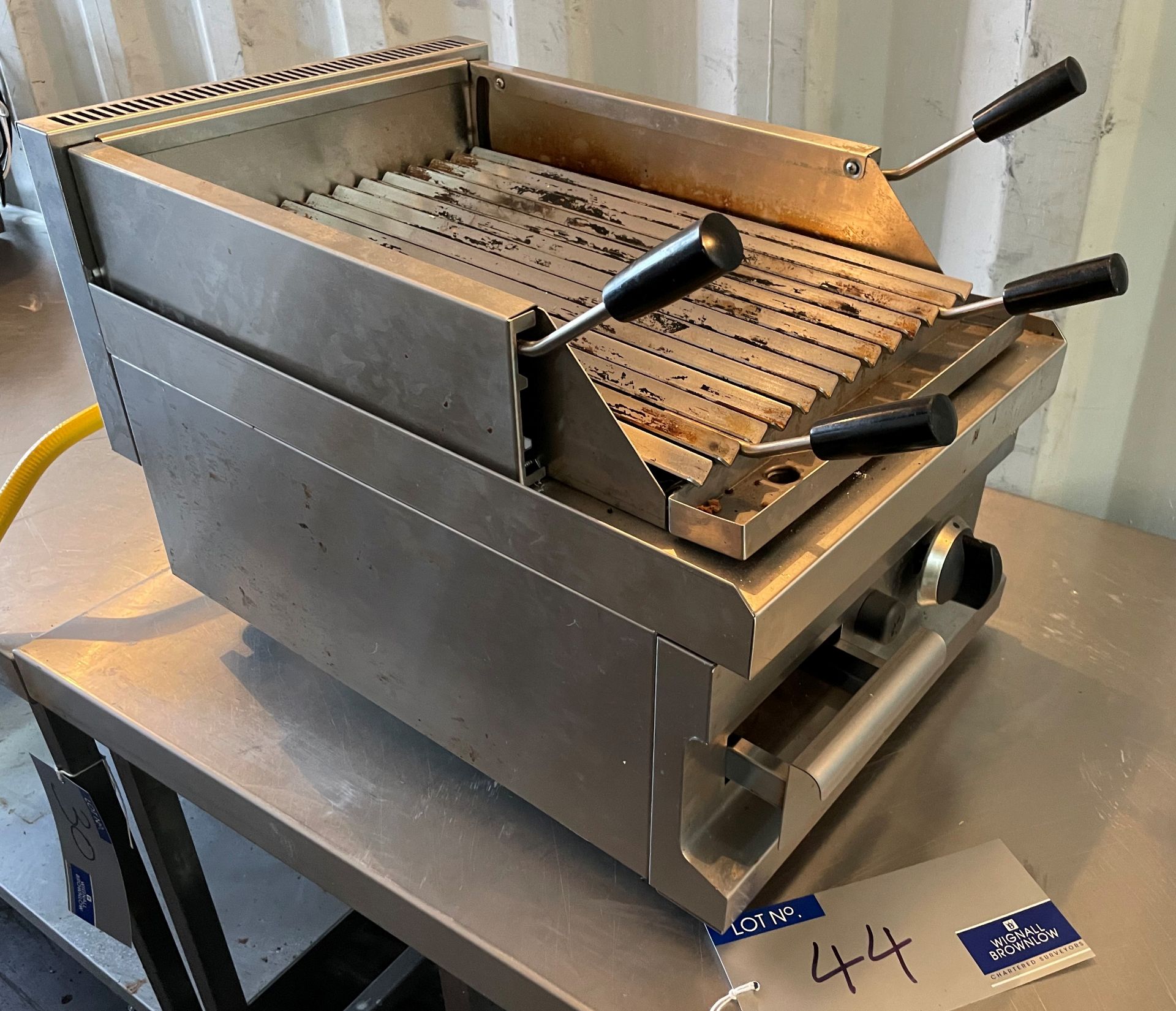 An Arisco GGL604 Gas Fired Bench Top Lavachar Grill, new 2021 (located at EMS Asset Management, Yard