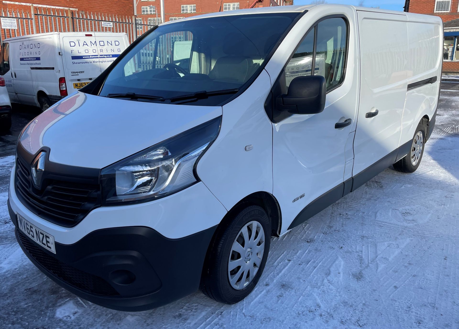 A Renault Trafic LL29 Business dci115 Panel Van Reg. No.MV65NZE, first registered 11/9/2015, - Image 2 of 11