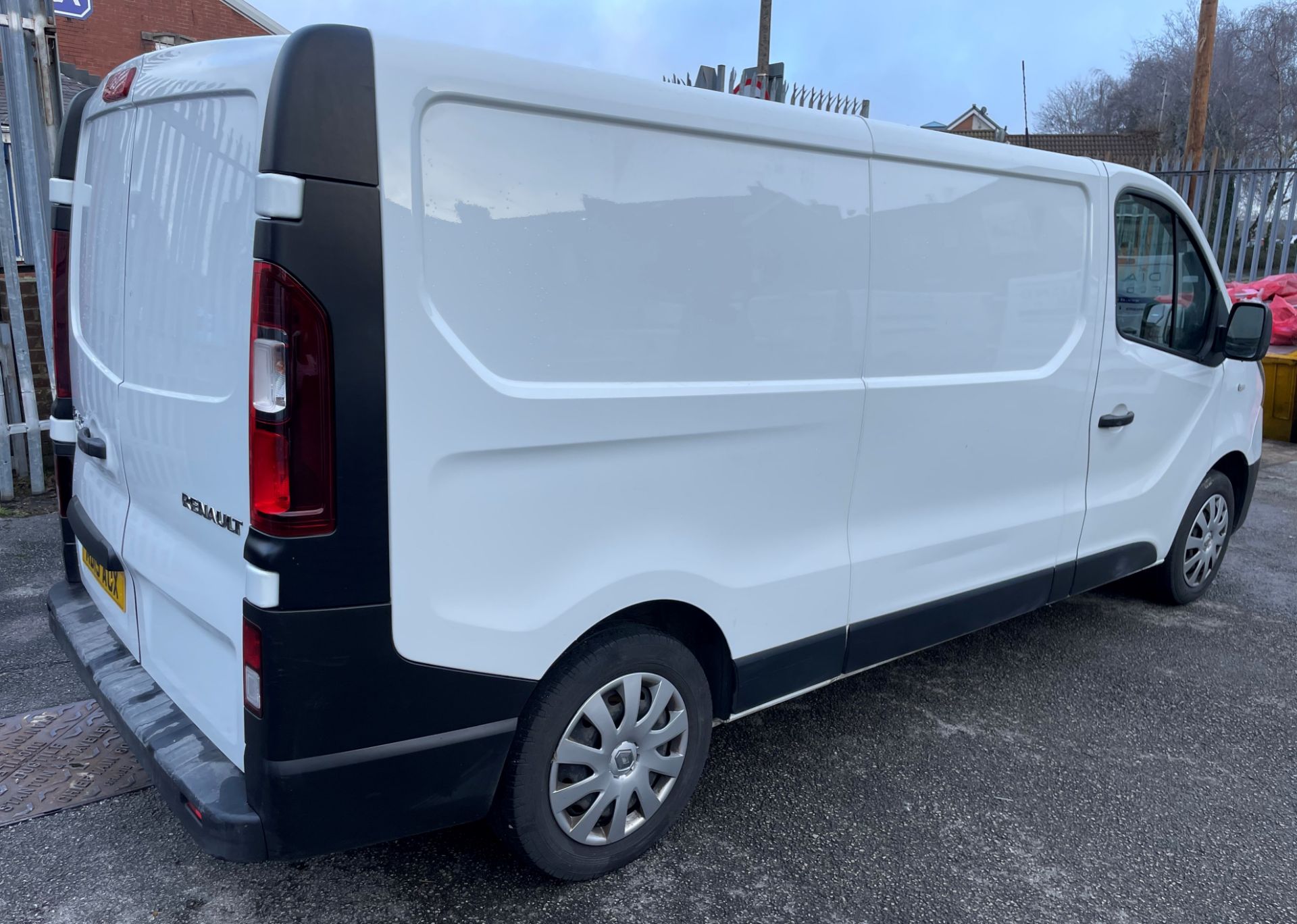 A Renault Trafic LL29 Business Panel Van Reg. No.MB19AOX, first registered 29/7/2019, indicated 50, - Image 4 of 12