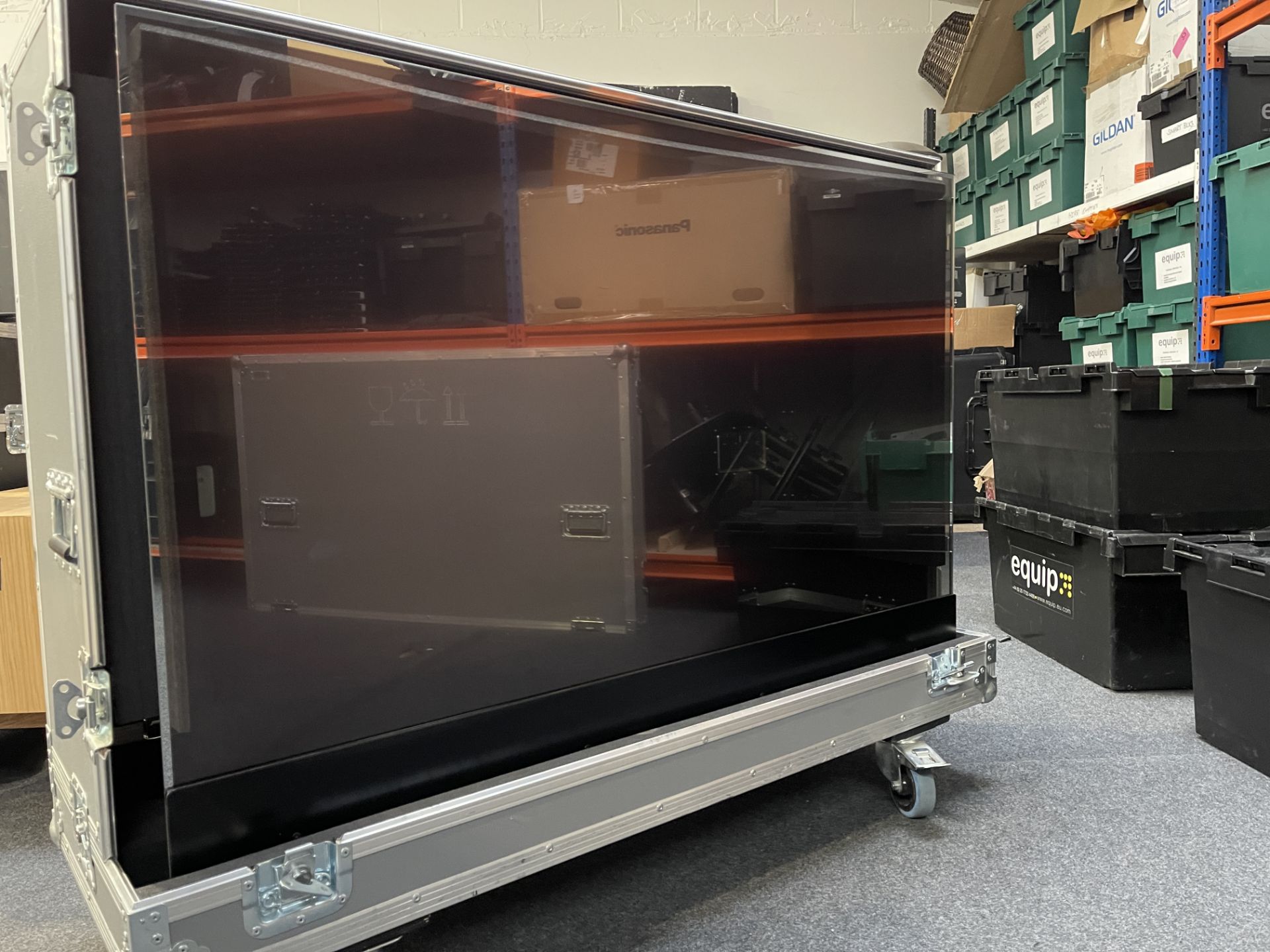 A LG GhosT-OLED 55in Screen, Model LG55EW5F-A with Flight Case (Located at Equip Event Services: 1 - Image 6 of 9