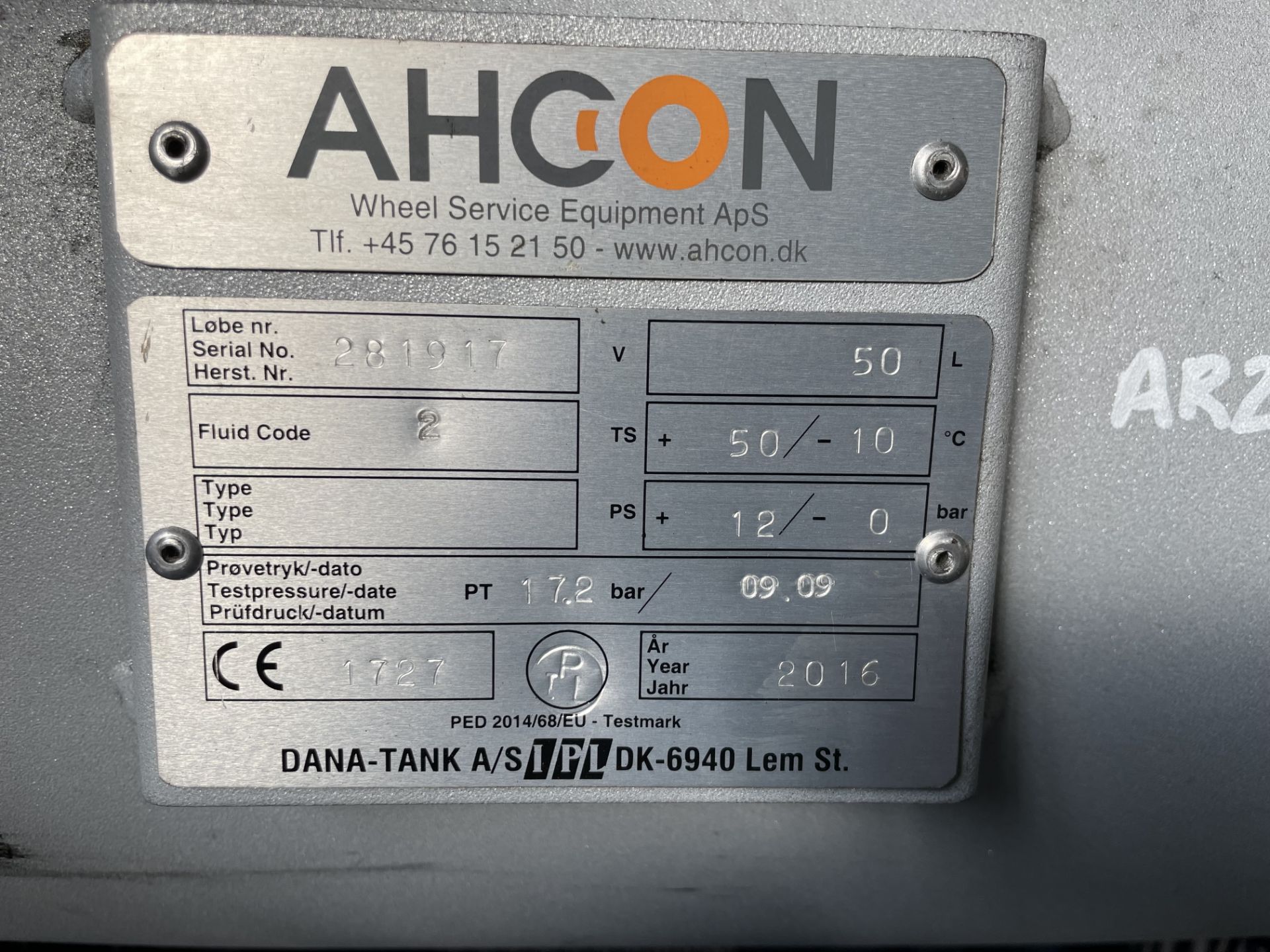 An Ahcon Model IC1 UNI DUPLEX Item No. 0503-15114273 Commercial Vehicle Tyre Safety Inflation - Image 9 of 11