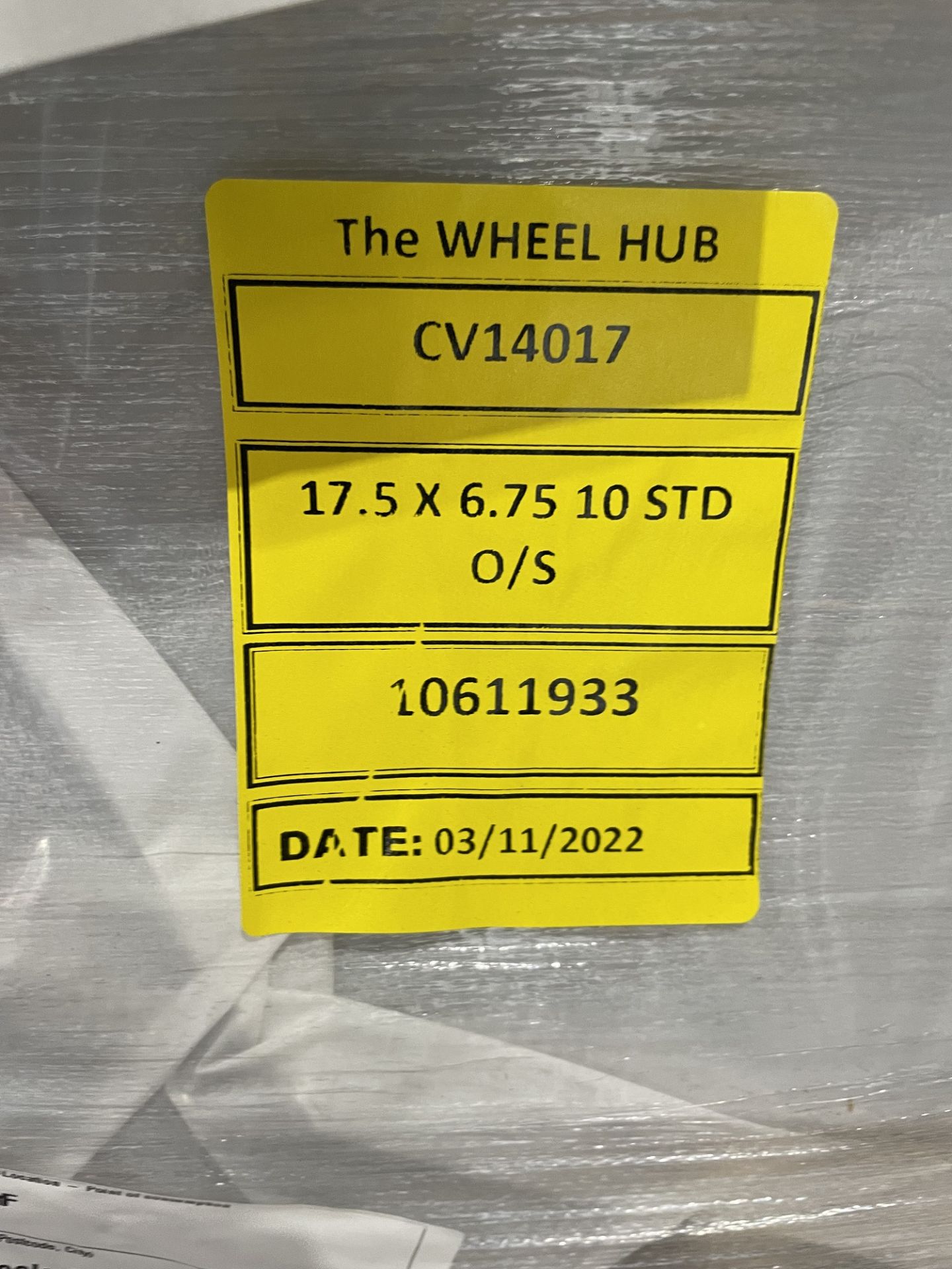 24 Accuride 17.5 x 6.75-10-OS140M 22IS36 KPB1401700-HB0200 Wheels (new). - Image 3 of 4