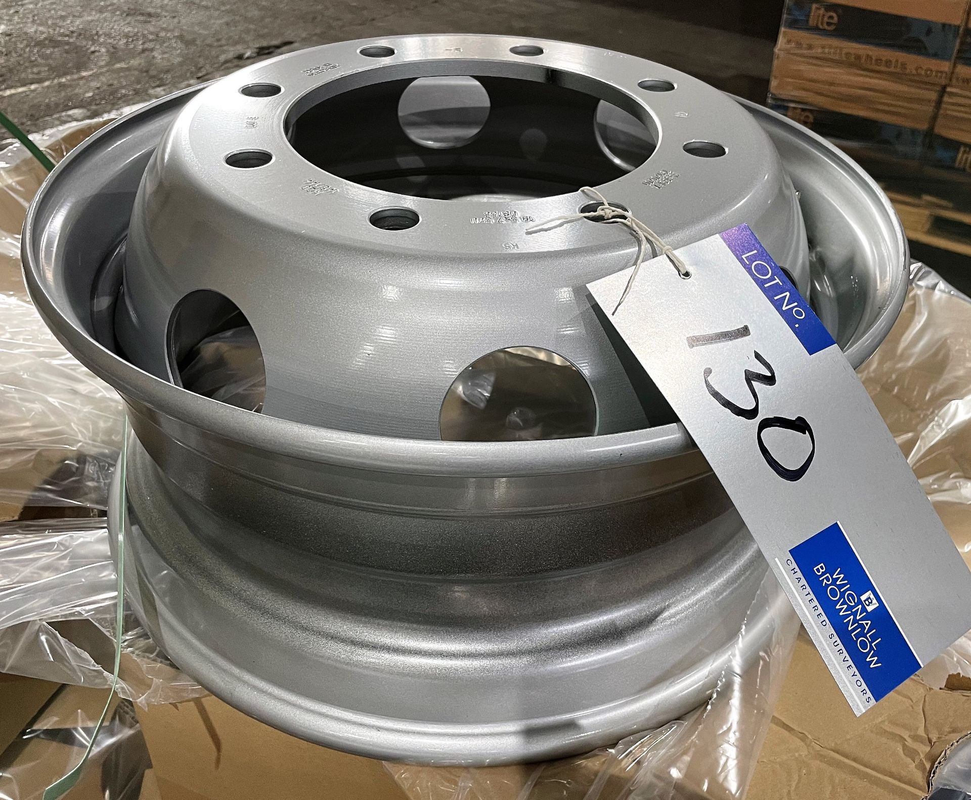 8 Wheels, 19.5 x 7.50U OS156 M20 146/144 (new).