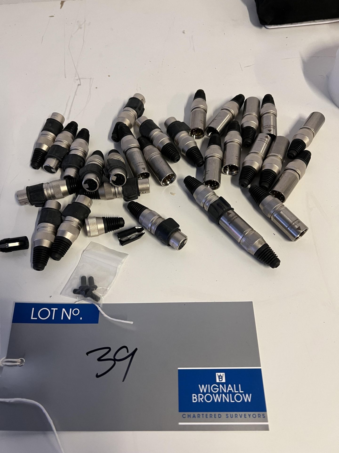 A Quantity of Neurik 5 pin Connectors, Male and Female (located at Visions, Unit 14, Suttons