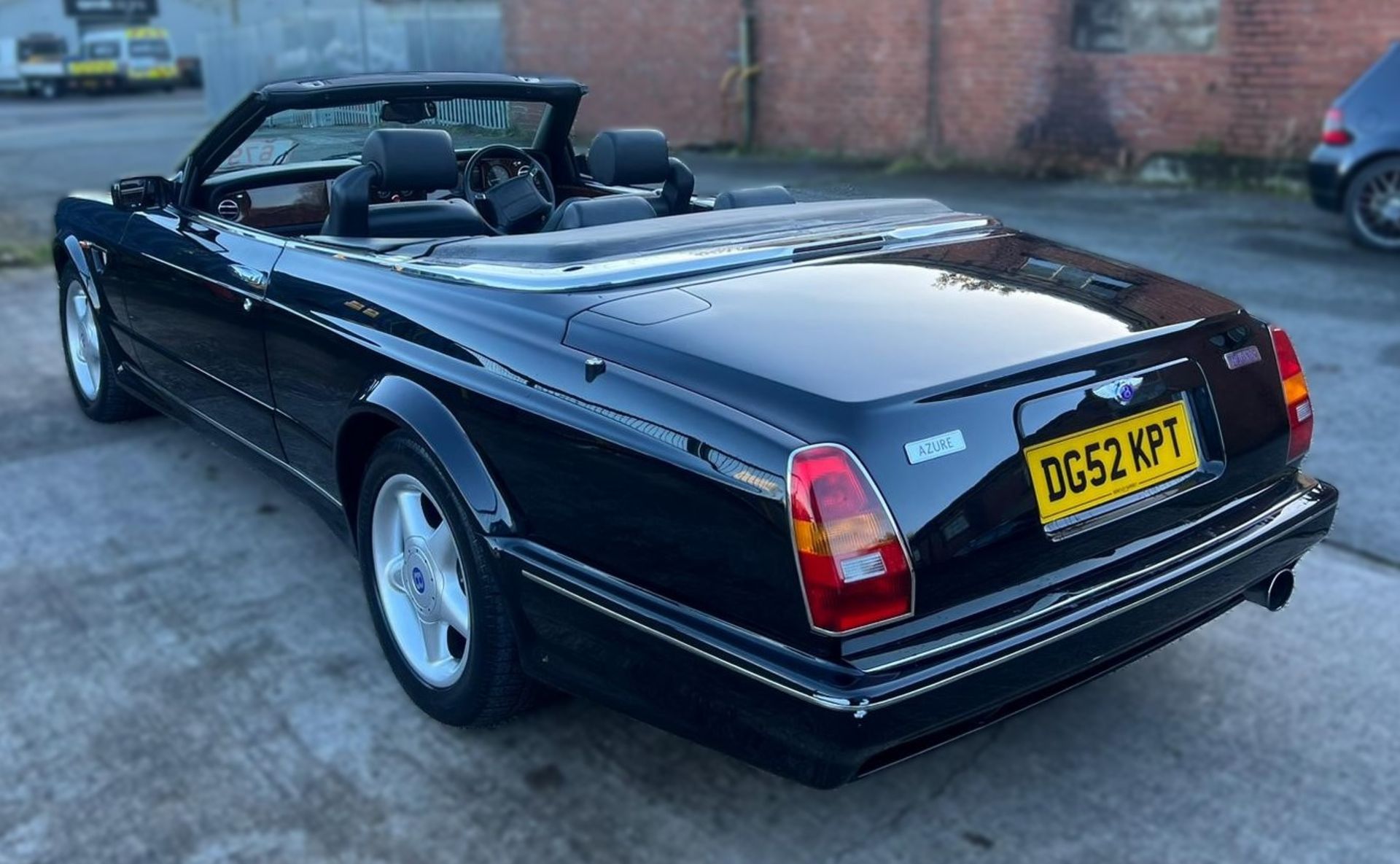 A Bentley Azure Mulliner Automatic Convertible Limousine Reg. No.DG52KPT, black, first registered - Image 11 of 49