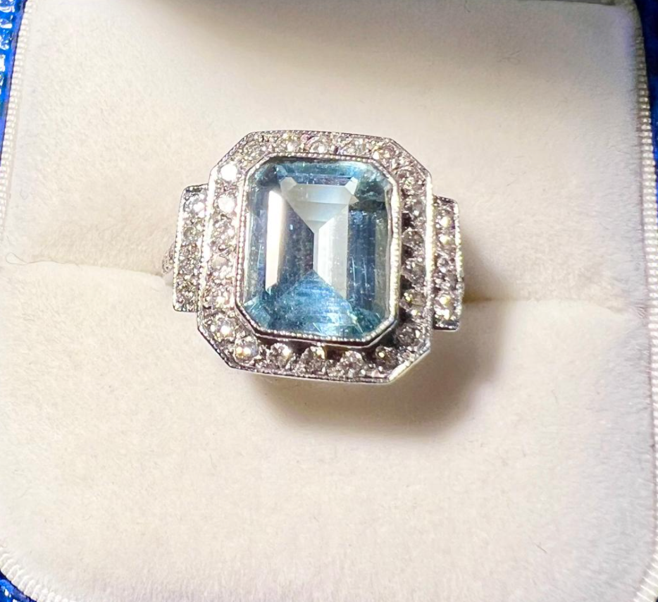 Art Deco Style Aquamarine & Diamond Dress Cocktail Ring 2.30Ct + 0.50Ct - Image 2 of 8