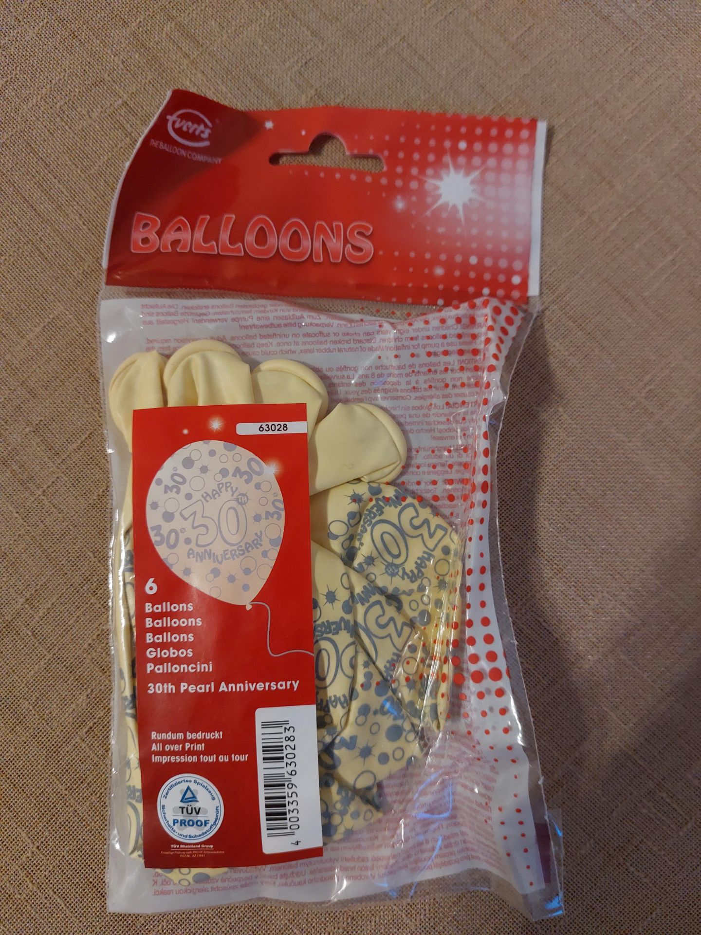 Cream Balloons 30th Anniversary X 396 - Image 8 of 9