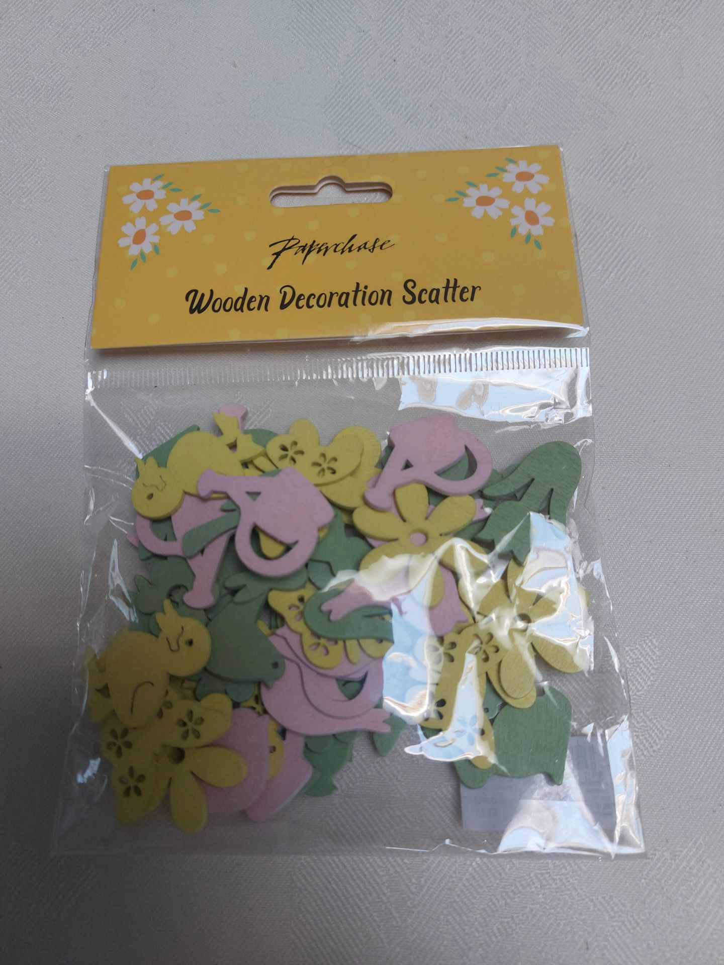 Easter Table Scatter, Wooden. From Paperchase. RRP £3 Each Pack. 20 Packs Included In Lot.