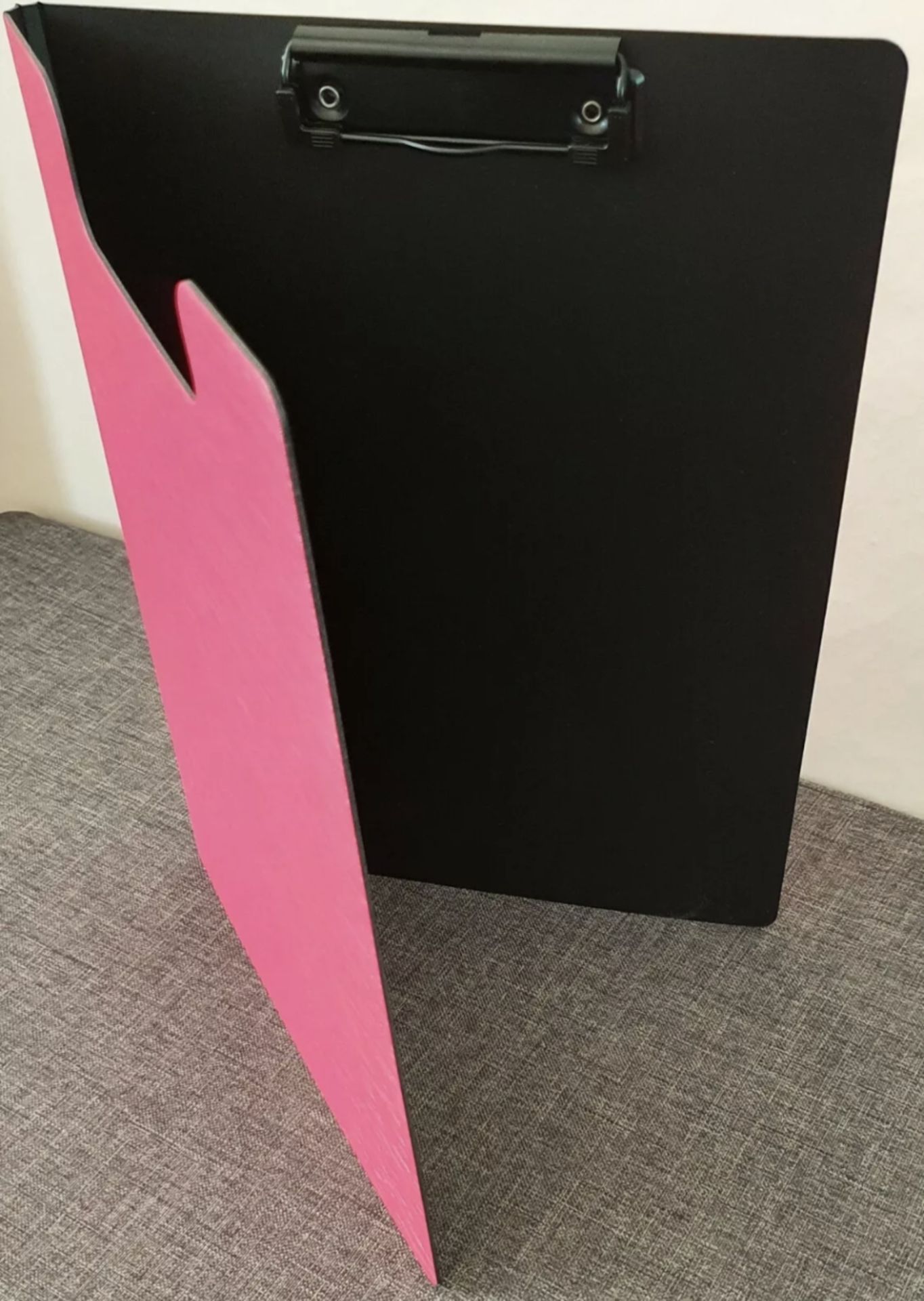 200 X Blue & Pink Foldable Clipboards - Image 2 of 4