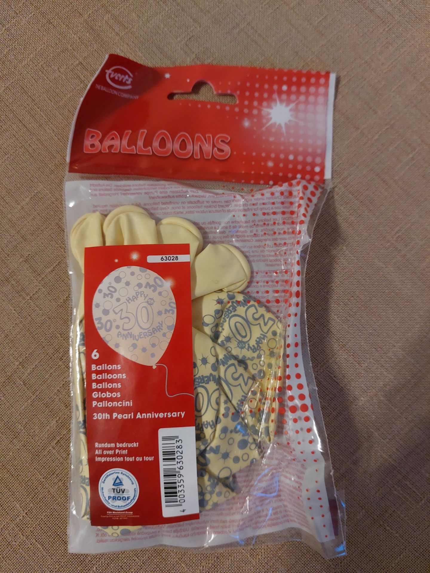 Cream Balloons 30th Anniversary X 396 - Image 7 of 9